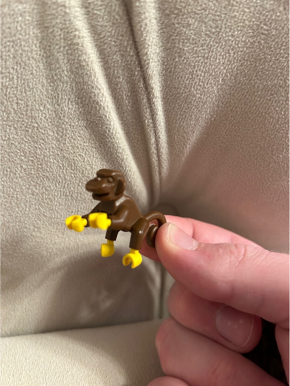 LEGO Vintage Classic Pirates Monkey Brown with Yellow Hands